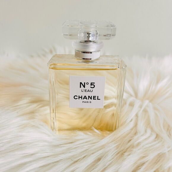 NWOT No 5 L’EAU Chanel Paris Eau De Toilette Spray! ❤️ - Picture 3 of 5